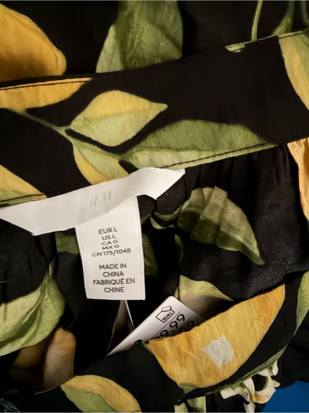 Black Lemon Print Puff Sleeve Tunic size Large - Picture 4 of 4